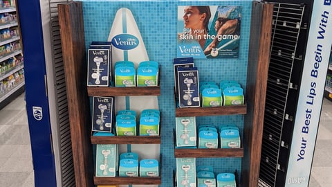 Gillette Venus Carissa Moore Endcap Display
